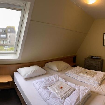 Appartement De Admiraal à Hollum  Extérieur photo